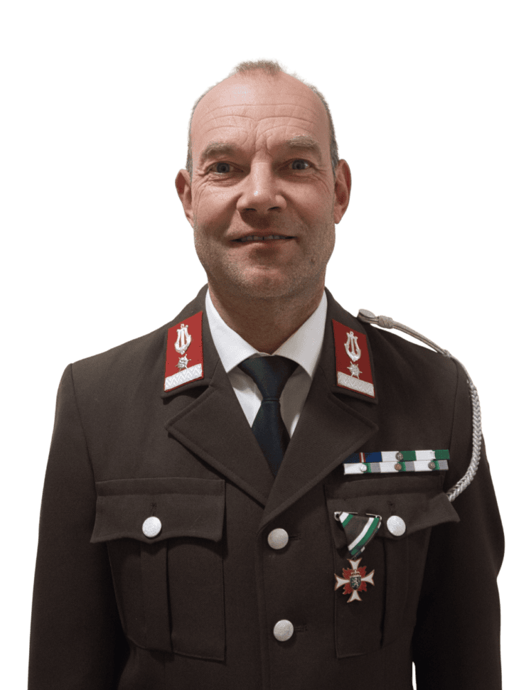 Bild zeigt ein Mitglied der Feuerwehr Fernitz