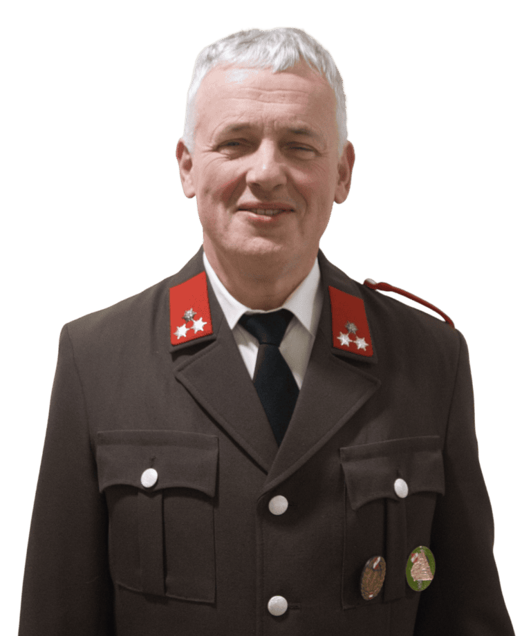 Bild zeigt ein Mitglied der Feuerwehr Fernitz